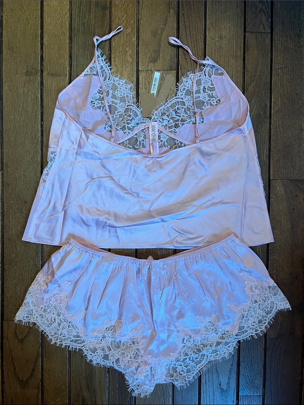 SKIMS Peony Pink Silk Lace Cami & Shorts Sleep Set Lingerie Size Medium NWT - Picture 6 of 10